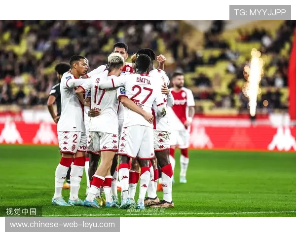 “欧冠附加赛对阵出炉：皇马遭遇本菲卡，巴黎摩纳哥上演法甲内战”